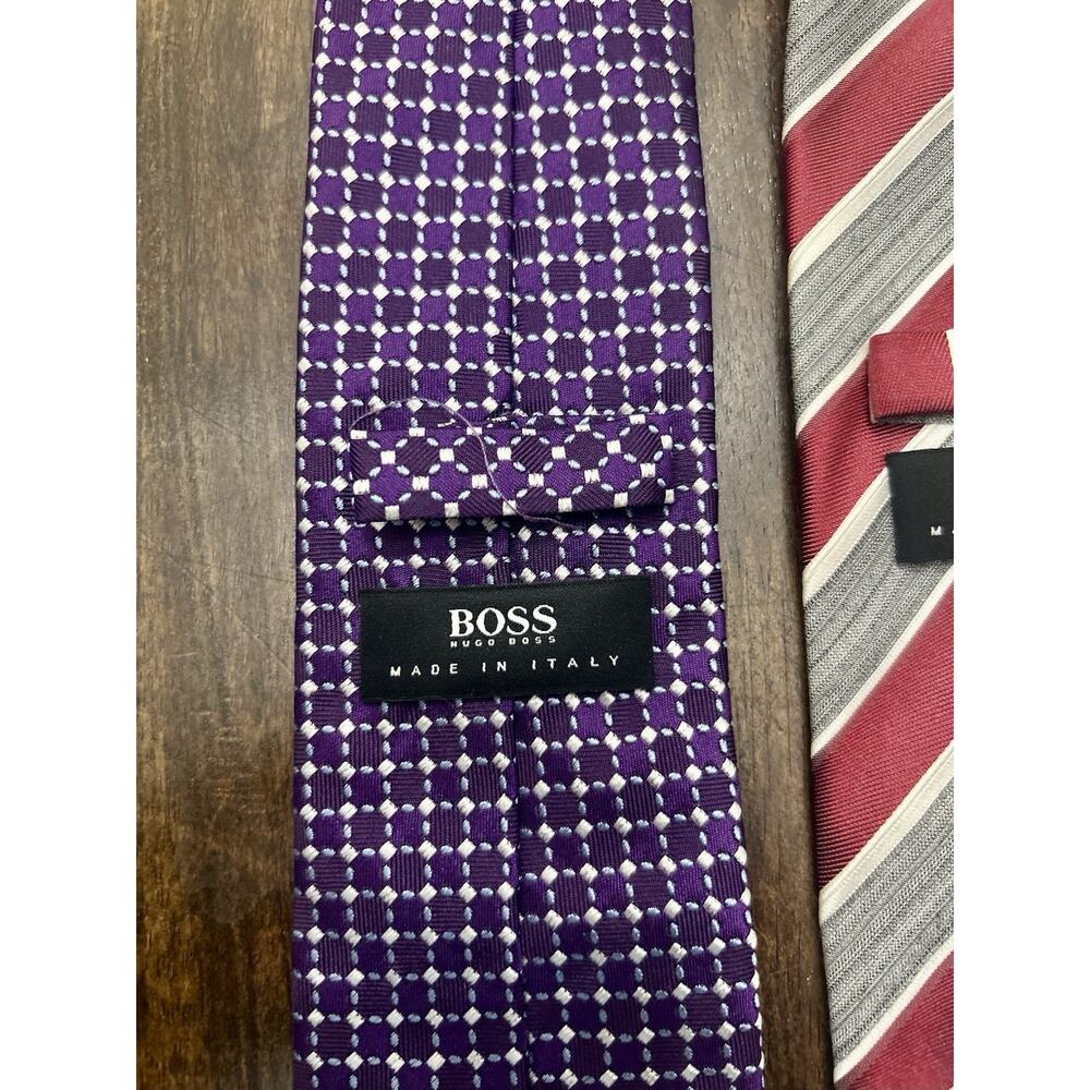 (2) HUGO BOSS Purple / Red Striped Necktie 100% Silk Made In Italy Lot Two Ties - Picture 3 of 7